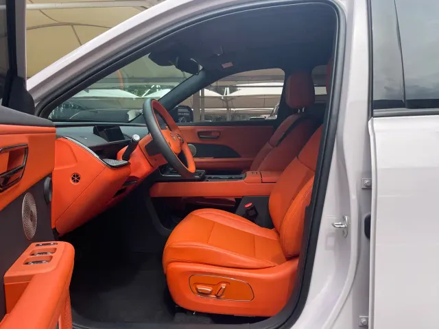 Toyota BoZhi 3X — Фото автомобиля 8