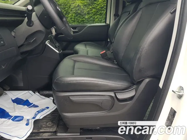Hyundai Staria Staria Tourer 11 мест — Фото автомобиля 5