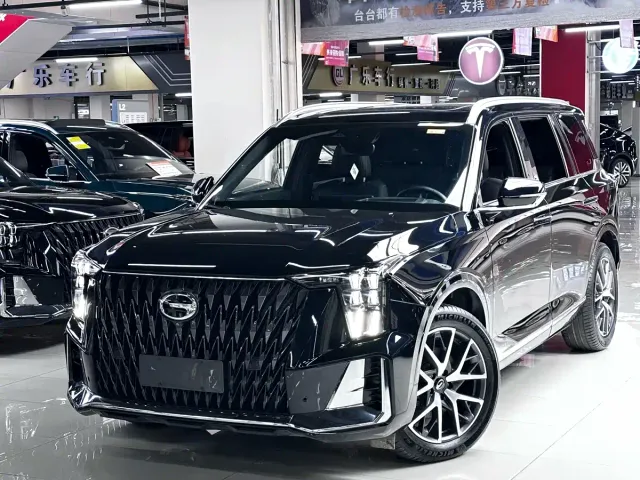 Фотография автомобиля — GAC Trumpchi GS8