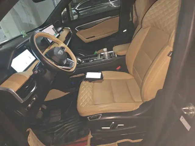 Geely Haoyue L — Фото автомобиля 10