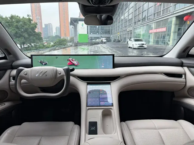 IM Motors LS6 — Фото автомобиля 16