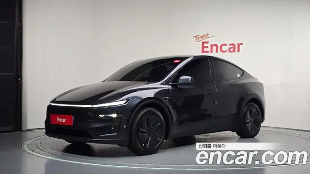 Фотография автомобиля — Tesla Model Y