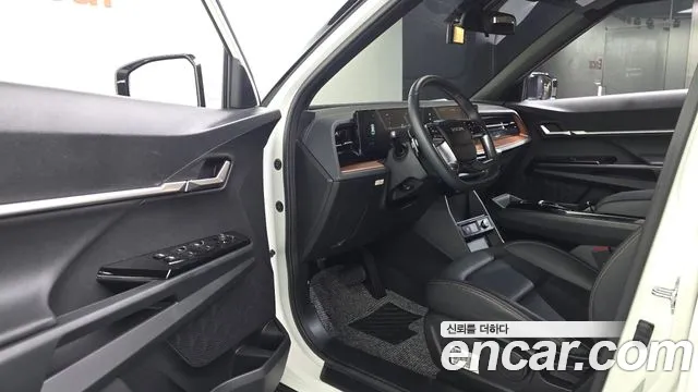 KG_Mobility_Ssangyong Torres Новый Torres Бензин 1.5 2WD — Фото автомобиля 10