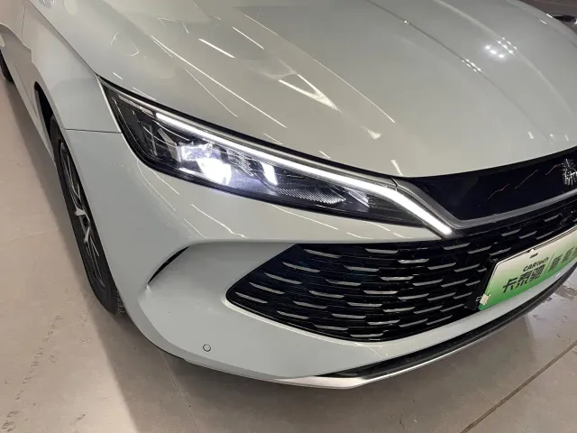 BYD Qin L — Фото автомобиля 30