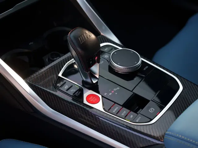 BMW M4 — Фото автомобиля 15