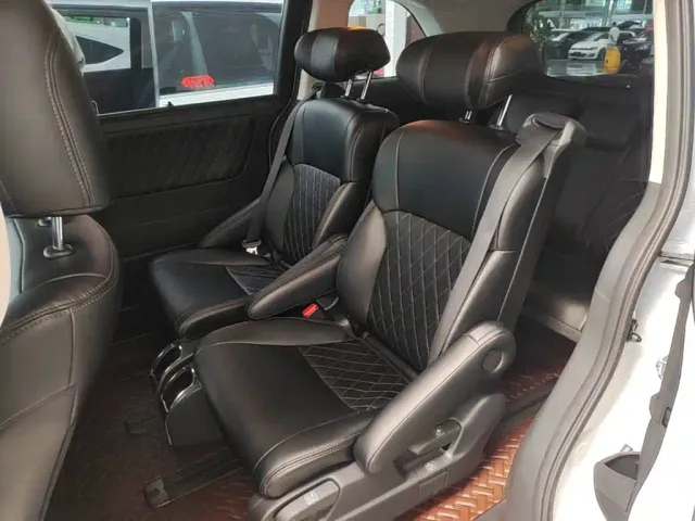 Honda Odyssey — Фото автомобиля 16