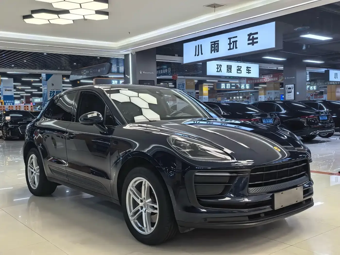 Porsche Macan 2022 Macan 2.0T — Фото автомобиля 3