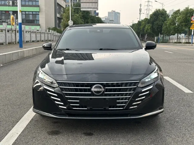Nissan Teana — Фото автомобиля 2