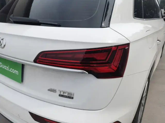 Audi Q5L — Фото автомобиля 7
