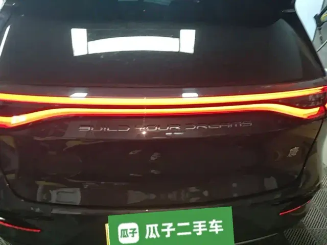 BYD Tang — Фото автомобиля 5