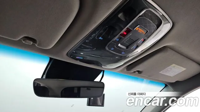 Genesis GV70 — Фото автомобиля 28