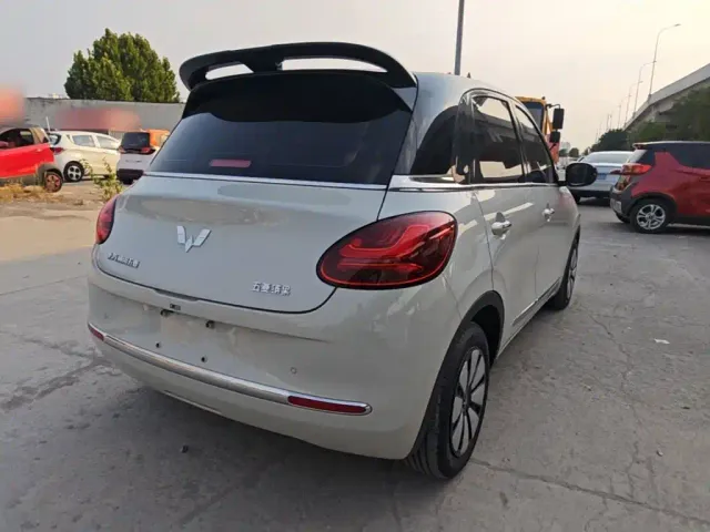 Wuling Bingo — Фото автомобиля 6