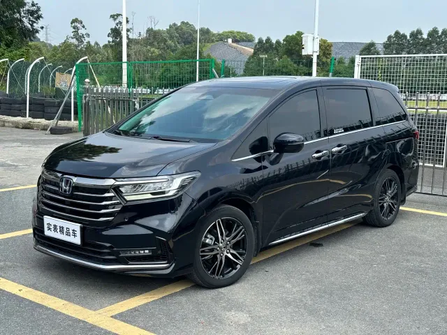 Фотография автомобиля — Honda Odyssey
