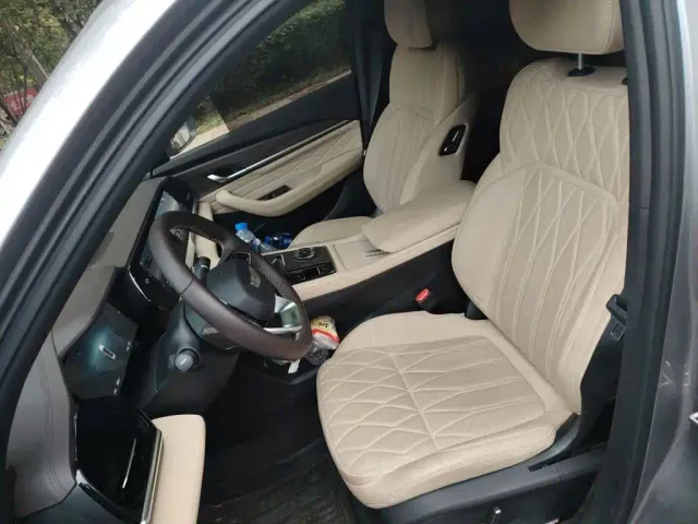 Geely Xingyue L — Фото автомобиля 16