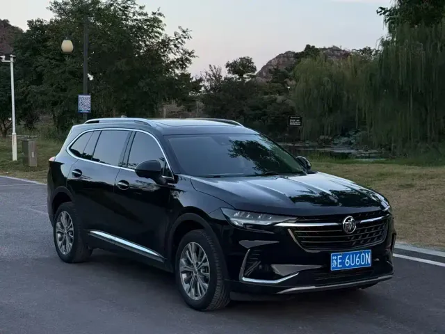 Buick Envision Plus — Фото автомобиля 3