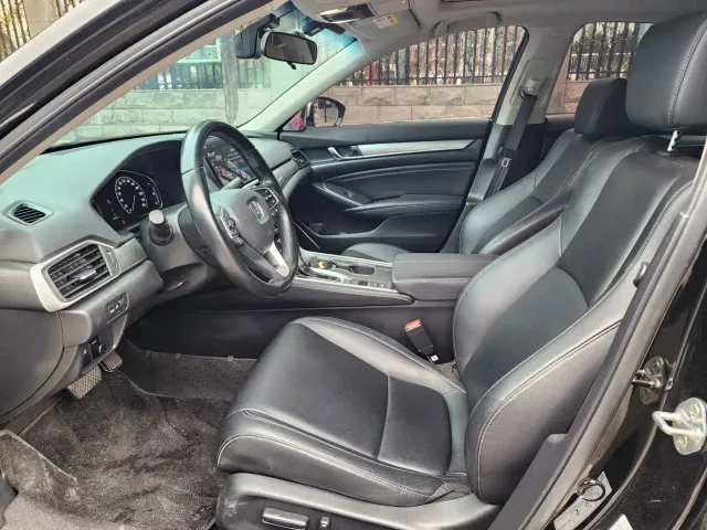 Honda Accord — Фото автомобиля 7