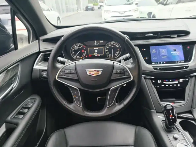 Cadillac XT5 — Фото автомобиля 10