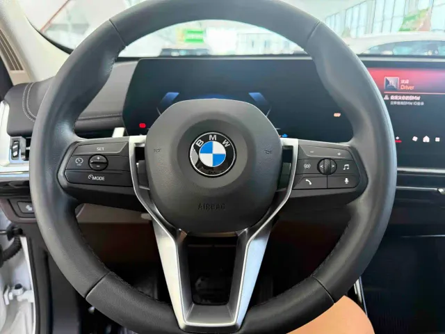 BMW X1 — Фото автомобиля 11