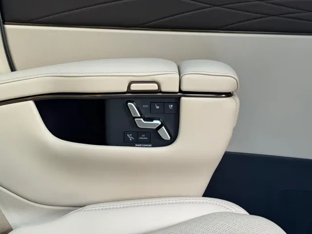 Toyota Alphard — Фото автомобиля 8