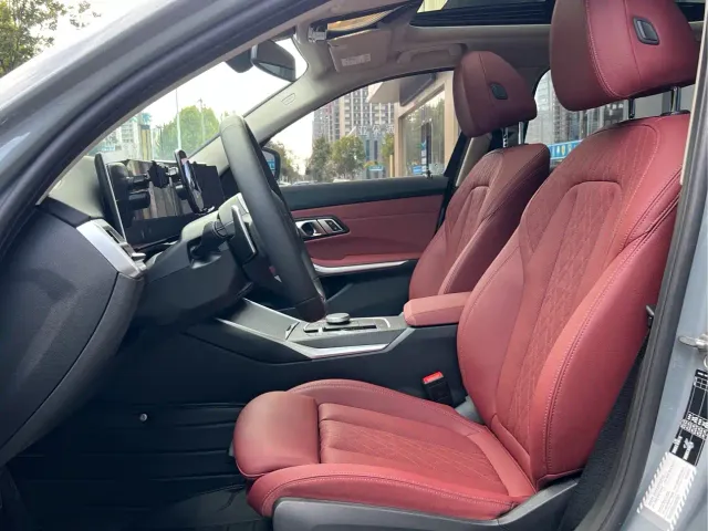 BMW 3 Series — Фото автомобиля 9