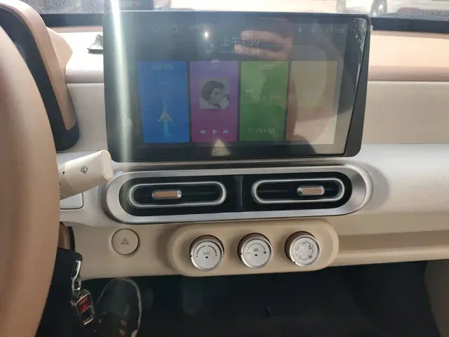 Wuling Hongguang Mini EV — Фото автомобиля 14