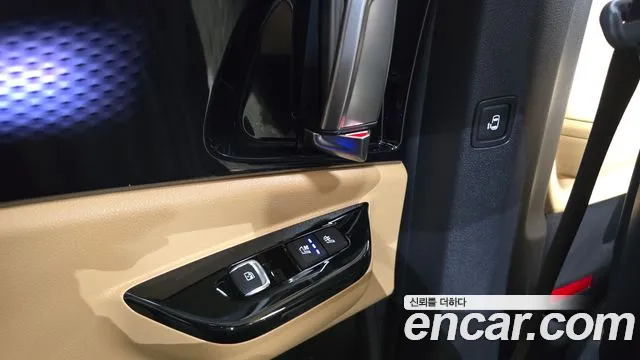 Kia Canival Carnival 4 поколение Бензин 7 мест Signature — Фото автомобиля 7