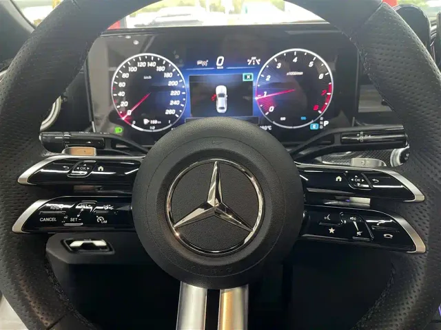 Mercedes-Benz C-Class — Фото автомобиля 12