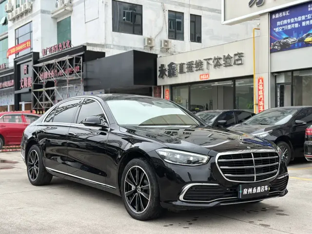 Mercedes-Benz S-Class — Фото автомобиля 3