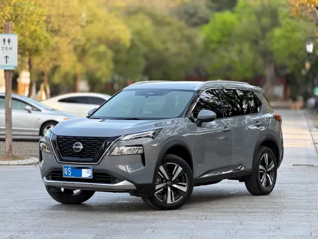Фотография автомобиля — Nissan X-Trail
