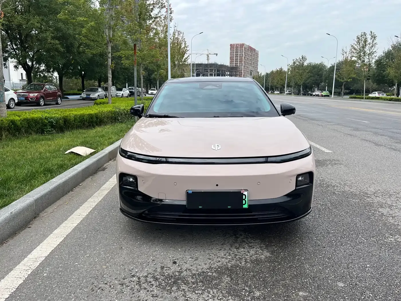 Leapmotor Leapmotor B01 2026 Model 550 Joy Edition — Фото автомобиля 2
