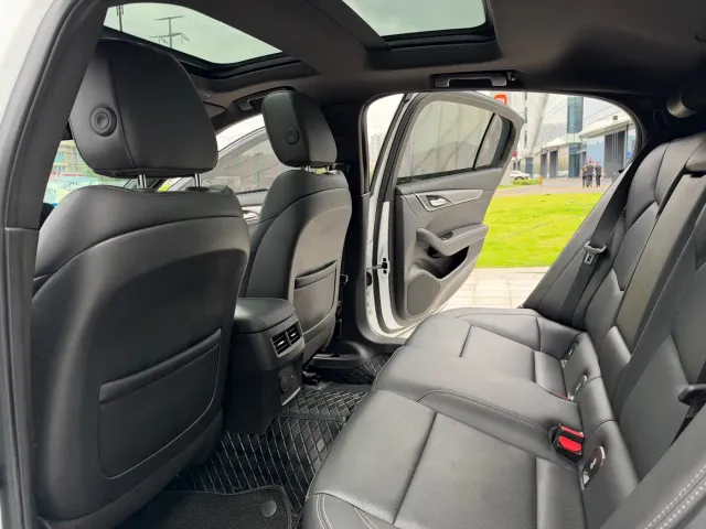 Cadillac CT5 — Фото автомобиля 7