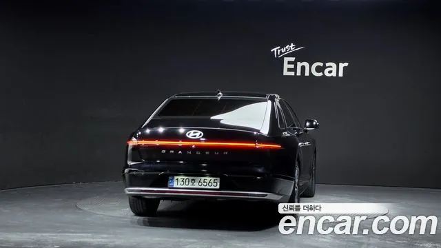Hyundai Grandeur GN7 — Фото автомобиля 4