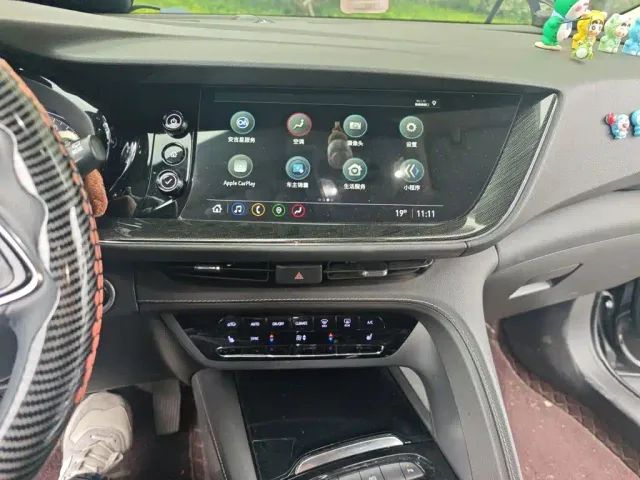 Buick Envision Plus — Фото автомобиля 9