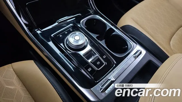 Kia Carnival — Фото автомобиля 9