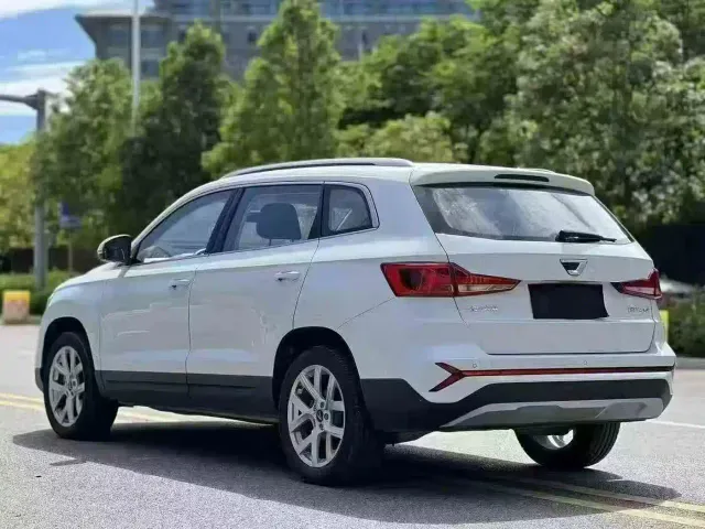 Jetta VS7 — Фото автомобиля 4