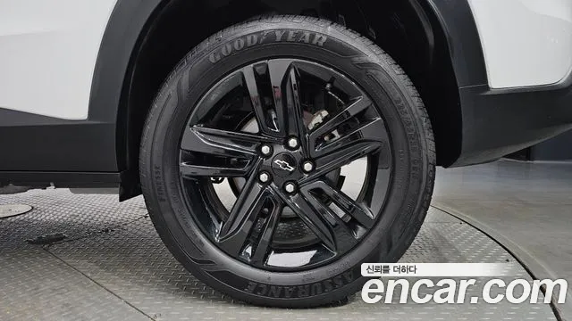 ChevroletGMDaewoo Trax Trax Кроссовер — Фото автомобиля 20