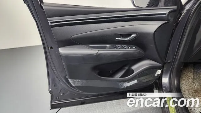 Hyundai Tucson Tucson (NX4) Дизель 2.0 2WD — Фото автомобиля 24