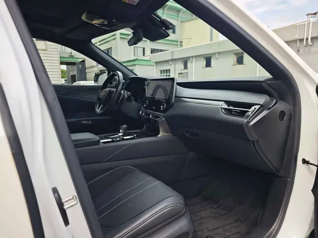Lexus RX — Фото автомобиля 13