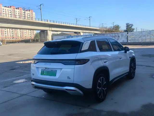 BYD Song L DM-i — Фото автомобиля 7