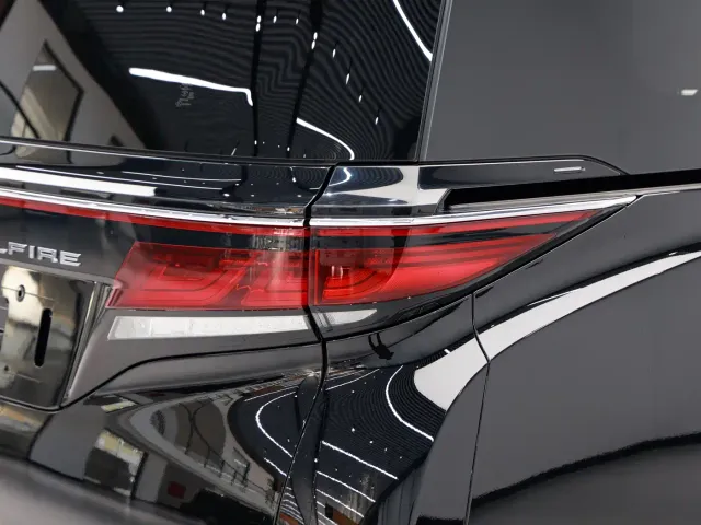 Toyota Vellfire — Фото автомобиля 24
