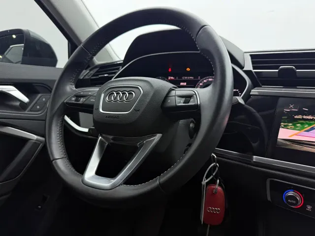 Audi Q3 — Фото автомобиля 12