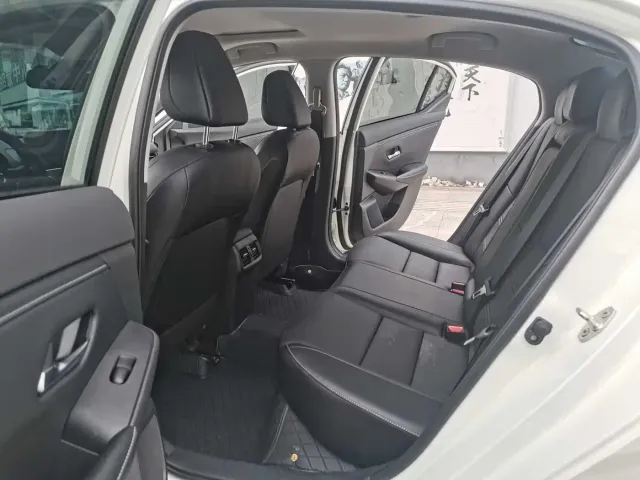 Nissan Sylphy — Фото автомобиля 7