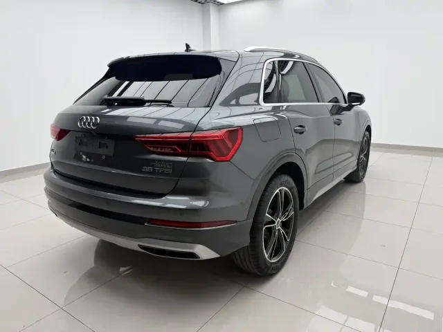 Audi Q3 — Фото автомобиля 4