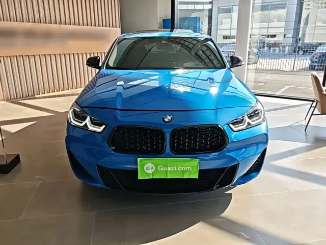 BMW X2 — Фото автомобиля 2