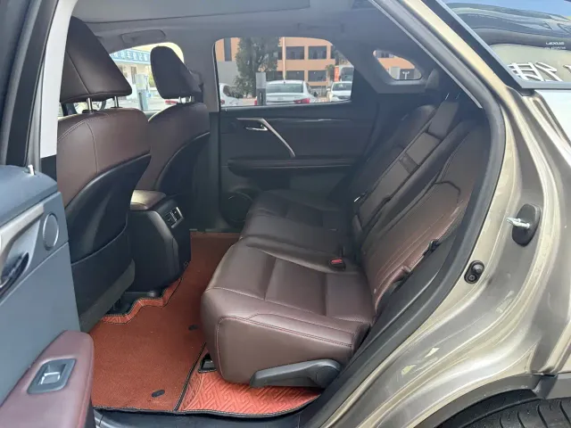 Lexus RX — Фото автомобиля 6