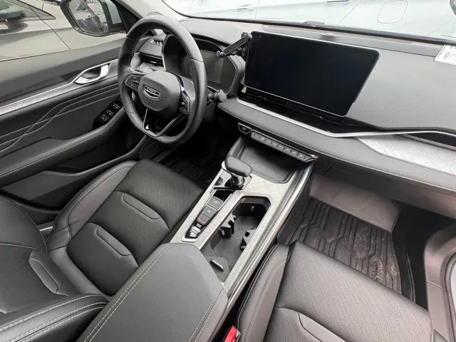 Geely Xingrui — Фото автомобиля 13