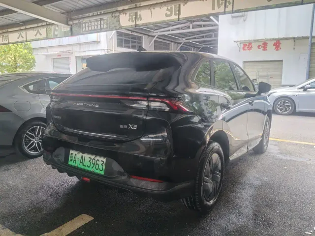 Forthing Stellar X5 — Фото автомобиля 11
