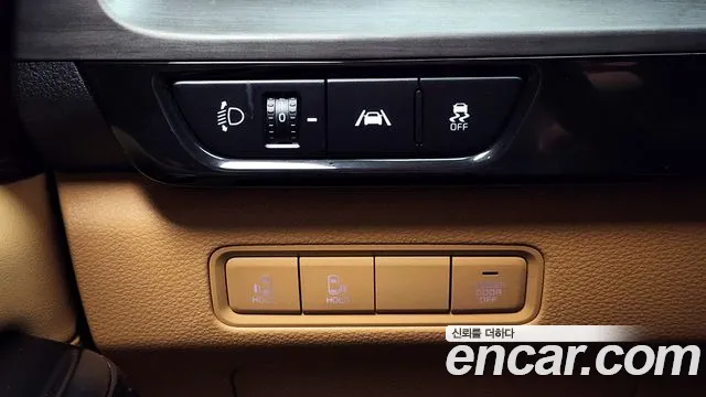 Kia Canival Carnival 4 поколение Бензин 11 мест Prestige — Фото автомобиля 27