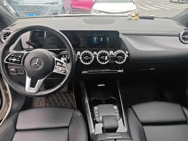 Mercedes-Benz GLA-Class — Фото автомобиля 12