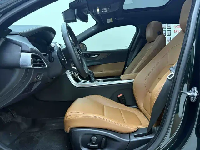 Jaguar XEL — Фото автомобиля 18